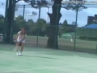 Asyano tenis court publiko pagtatalik